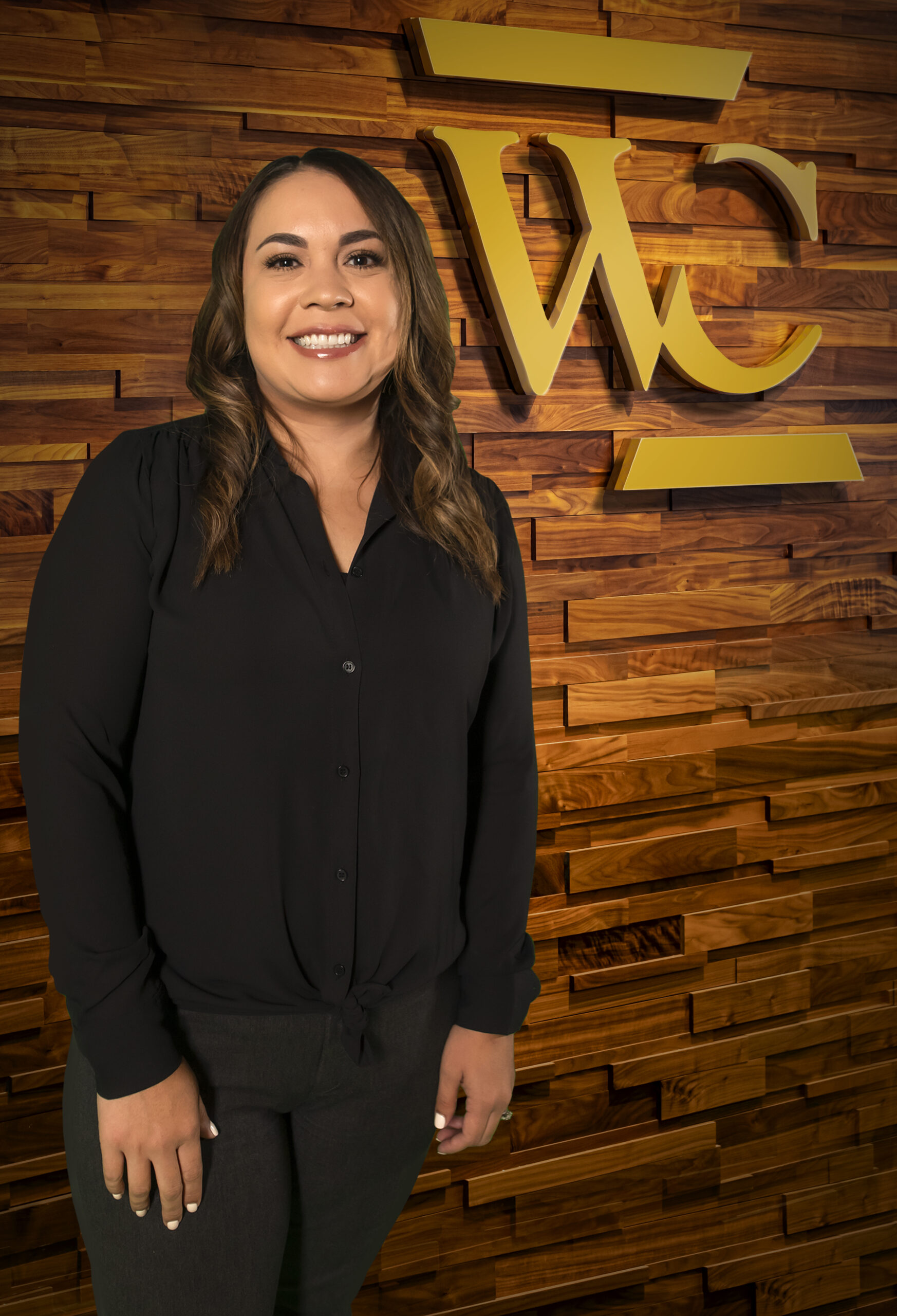 Holly Valdivia